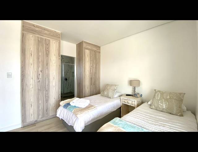 3 BEDROOM HOUSE FOR SALE IN DWARSKERSBOS
